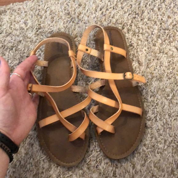 Women’s sandals - Picture 1 of 3